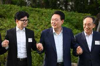 尹·한동훈 만찬 메뉴는 '삼겹살과 쌈'…