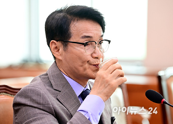 최재영 목사, 윤석열 대통령 탄핵소추안 청문회에서 단독 출석