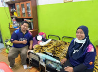 절벽 아래로 아내 떠민 남편…女 아이들 생각에 9시간 기어올랐다