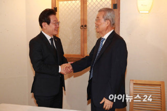 [포토]김종인 전 비대위원장과 회동하는 이재명 대표
