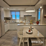 반포 원베일리서도 구경왔어요…리조트특별시 표방한 아파트 [현장]