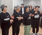 칠곡군농협연합장례사업소 | "무석이가 빠지면 랩이 아니지"…장례식장에서 감동 준 '칠곡 할매들'