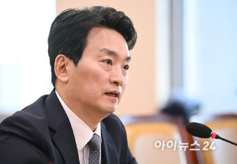 [포토]인사청문회서 답변하는 박장범 한국방송공사 사장 후보자