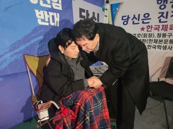 박창범 전 우슈협회장 단식 팔일째, 안상수 전 인천시장 방문 격려