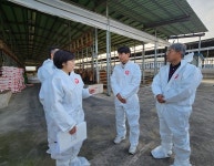 박수진 농식품부 실장, 고창 저탄소 축산농가 방문