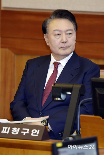 [포토] 윤 대통령 탄핵심판 5차 변론기일 출석