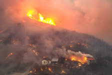 의성 산불, 동쪽으로 번지고 있다…안동 확산에 1080명 대피