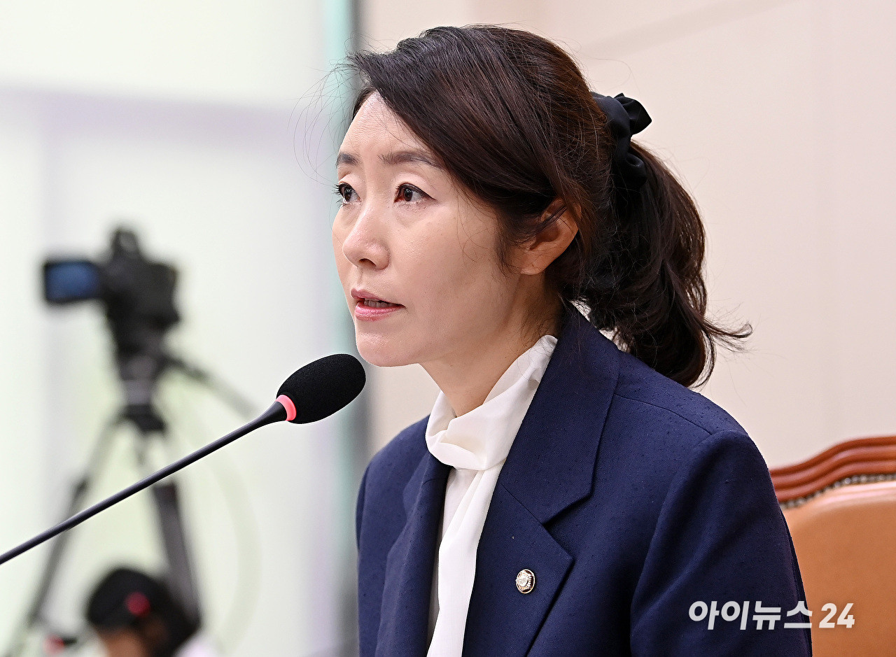 유시민, 강선우 보좌진 갑질 논란 비판 이어 거짓 폭로 강하게!