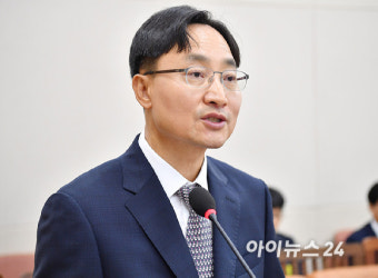 임광현 국세청장, 대전 현충탑 참배 후 다짐 기록 국세행정 새로운 출발