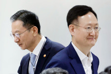 '윤석열 시대' 검찰 간부 물갈이…'형사부 검사'들 약진
