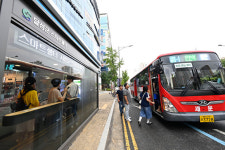 대구 달성군, ‘스마트쉼터형 버스쉘터’ 3곳 시범 운영…교통·안전·편의 한 번에