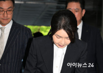 [포토] '운명의 날' 김건희, 구속 영장 심사 출석