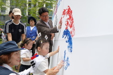대구 북구 힐스테이트데시앙 도남3단지, 광복 80주년 전 세대에 태극기 휘날린다