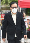 [포토] '통일교·공천 청탁 의혹' 건진법사 김건희 특검 출석