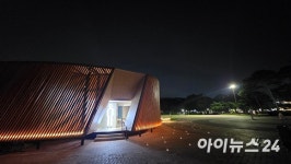 비슷한 예산, 다른 결과…군위군와 수성구의 화장실 행정