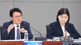 [포토] 검찰개혁 공청회에서 토론하는 황운하 의원