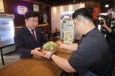 청주시 “왕천파닭 개인용기 포장 주문, 3000원 보상”