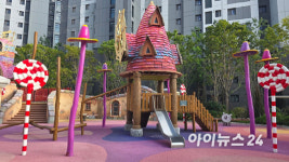 놀이공원 안 가도 되겠네…인천에 뜬 리조트형 아파트 [현장]