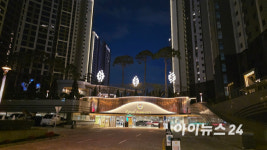 놀이공원 안 가도 되겠네…인천에 뜬 리조트형 아파트 [현장]