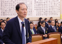 [2025 국감] 이완규, 증인 선서 또 거부…추미애 