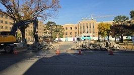 충북도청 정문·서문 철거…“교통흐름 개선·접근성 강화”