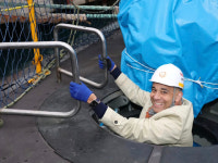 캐나다 퀘벡주 국제관계부 장관, 한화오션 거제조선소 방문