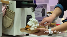 CU가 성수동에 차린 디저트 맛집 가보니 [현장]