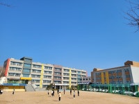 ‘70년 전통’ 김포여중, 남녀공학 전환 앞두고 새 이름 찾는다