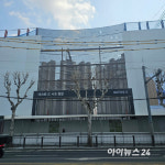 입지·가격 빠지는 게 없다⋯아크로 드 서초 청약 가점 얼마? [현장]