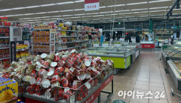 대형마트 규제 완화 줄다리기⋯SSM 먼저 만지작