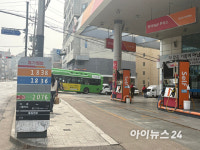 2차 석유 최고가 첫날 주유소 휘발유 가격 10원 올라