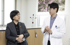 개인병원도 비영리법인 전환 허용해야