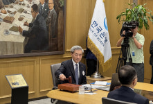 신현송 