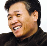 [이 사람의 책읽기]음유시인의 노랫말속엔 사회과학·실천문학…