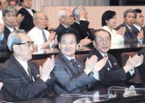 [6·15 통일대축전］“평화정착·민족공조” 손잡은 南과 北