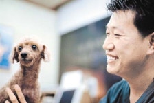 [피플]사랑의 손길10년, 군자동 ‘멀더’수의사 박대곤씨