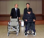 권선구 사랑나눔 성금 전달