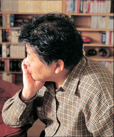 하정우, 최음제 별명 부여 논란..팬 사과 후 사건 경각심 높아져