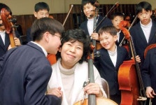 [피플]5년째 음악 자원봉사 첼리스트 배성은씨