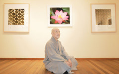 사진수행 30년, 작은 것에서 포착한  ‘깨우침의 빛’