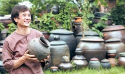 [사람과 공간]도예가 박순관씨 작업장 ‘거칠뫼’