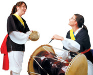 [별을 쏘다]사물놀이에 빠진 독일인 나리·리리안