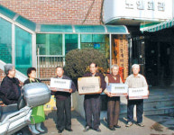 푸드뱅크 “나눠 드릴 빵이 너무 모자라요”