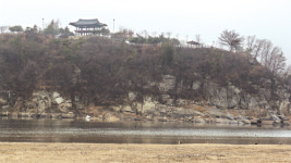 [한강을 걷다](31) 신륵사와 목은 이색