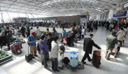 [포토뉴스]인천공항 발권 장애…80분 발동동