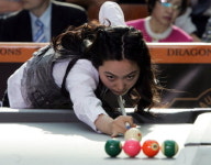 당구장 다시 찾는 중년남성들 “마음은 스무살”