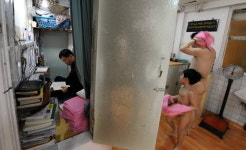 [포토다큐 세상 2009]세월도 쉬어가는, 여기는 우리동네 ‘낙원湯’