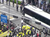 盧 전 대통령, 봉하마을 출발-대검찰청 도착까지