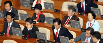 정치권 불붙은 ‘제한적 개헌’ 논쟁