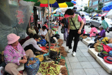 [소읍기행]200년 된 강원도 최대 재래시장, 동해 북평 5일장